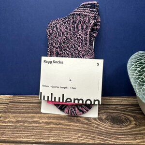 NWT Lululemon Women's Ragg Socks Size Small (TUMU/RAPI) *RN 106259